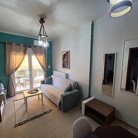 F.K Room 2 Aígion Ngoại thất bức ảnh