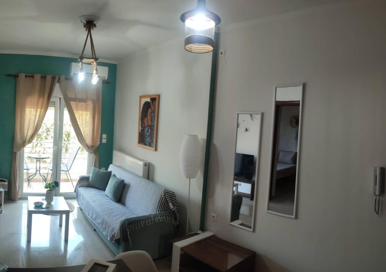 F.K Room 2 Aígion Ngoại thất bức ảnh